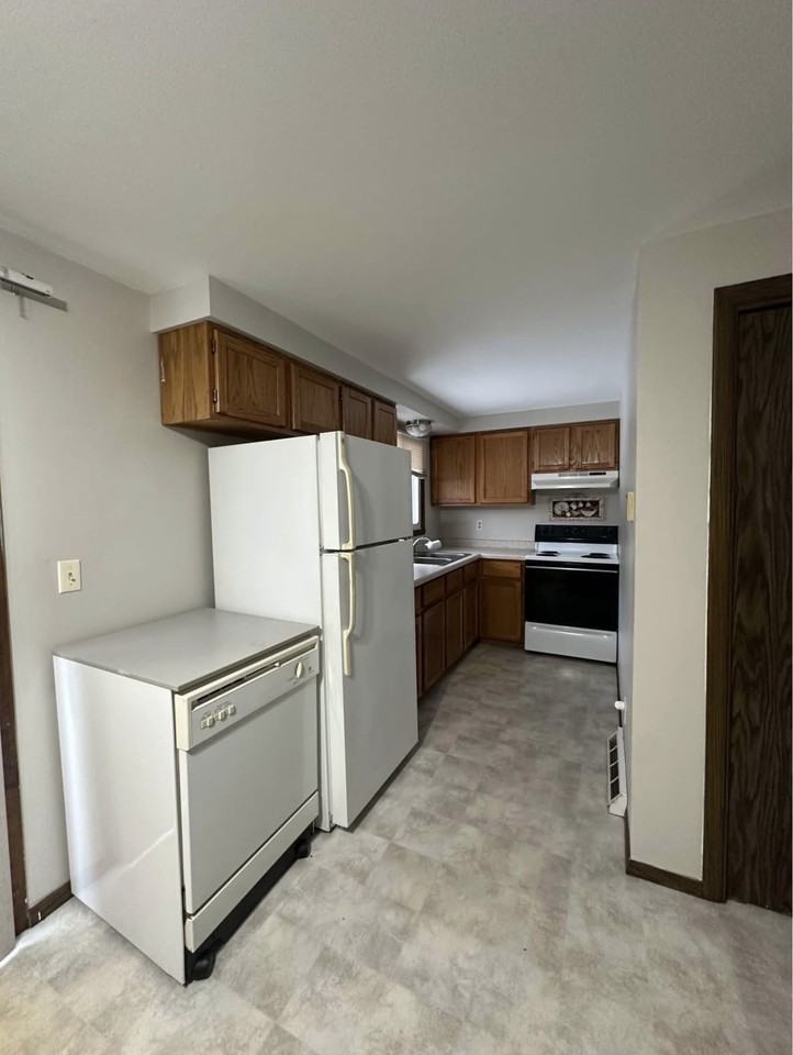 2903 Hampton Ave #2905 - Photo 4 of 12