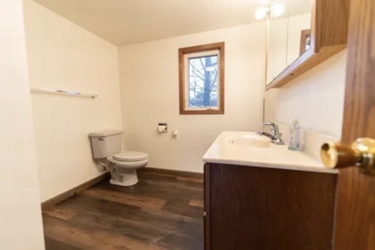 N11992 12th Ave - Photo 4 of 15