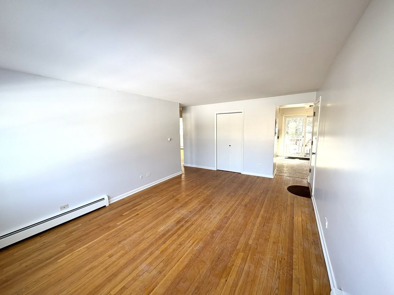 8905 Plainfield Rd #1E - Photo 3 of 18