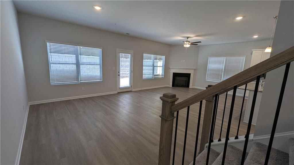 427 Lanier Cir - Photo 6 of 50