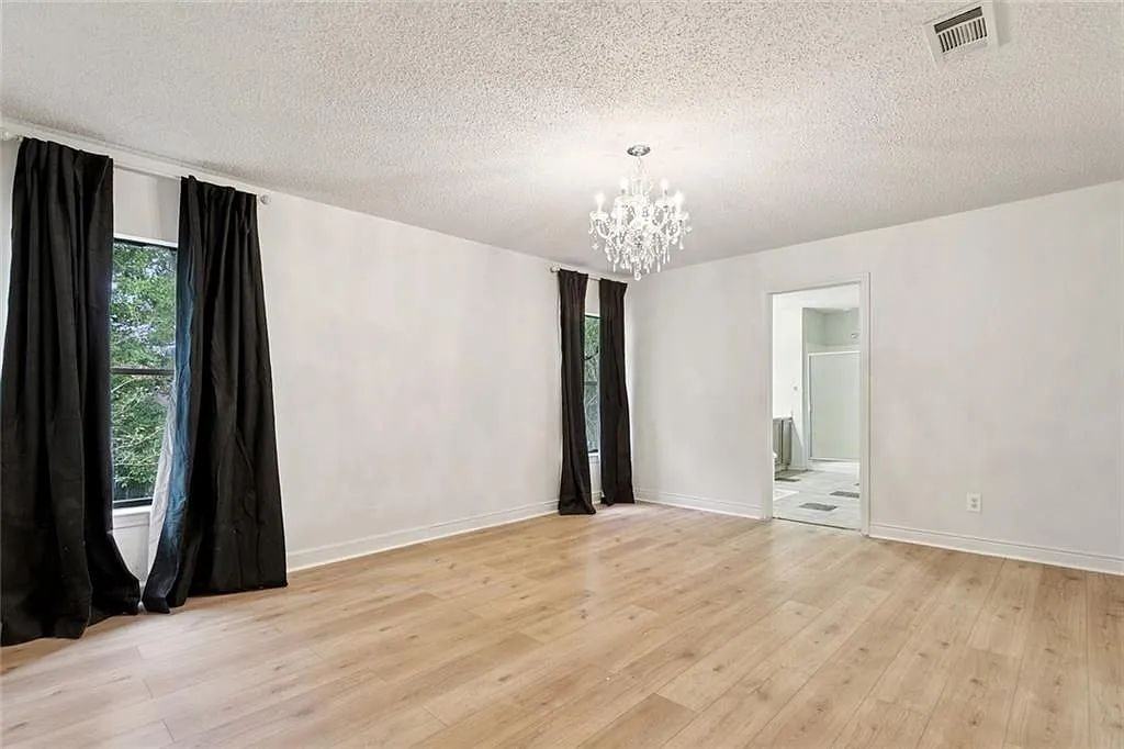 1637 Shylock Dr - Photo 7 of 24