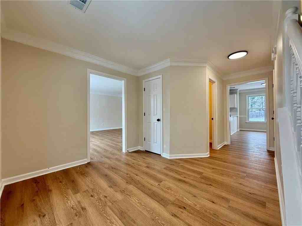 3969 Leeward Ct - Photo 4 of 46