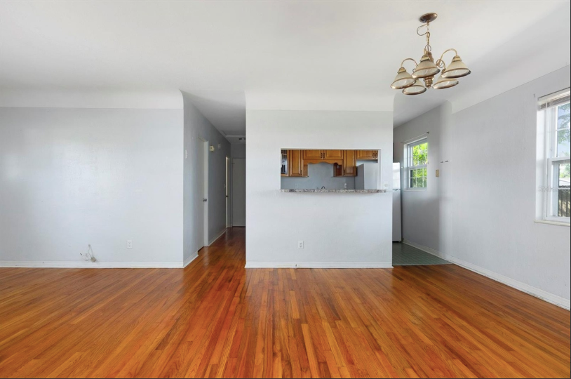 13719 Wilkes Dr - Photo 2 of 8