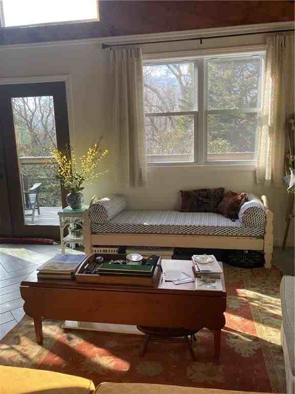 29 Schooner Ave - Photo 6 of 16