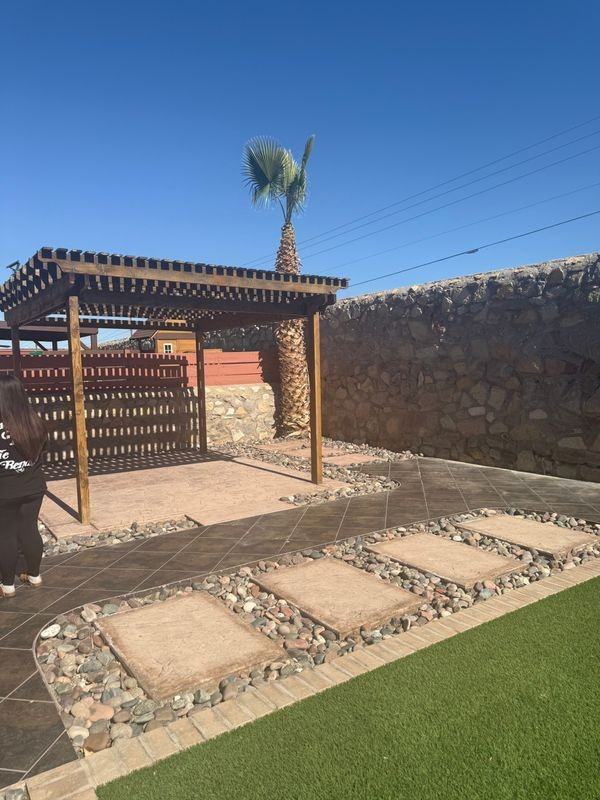 4644 Beacham St - Photo 3 of 15