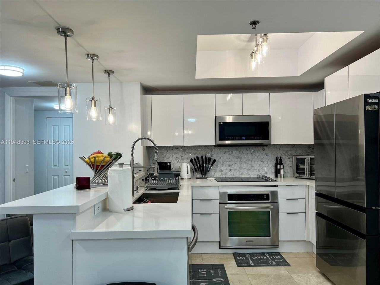 2681 N Flamingo Rd #26811806S - Photo 5 of 38