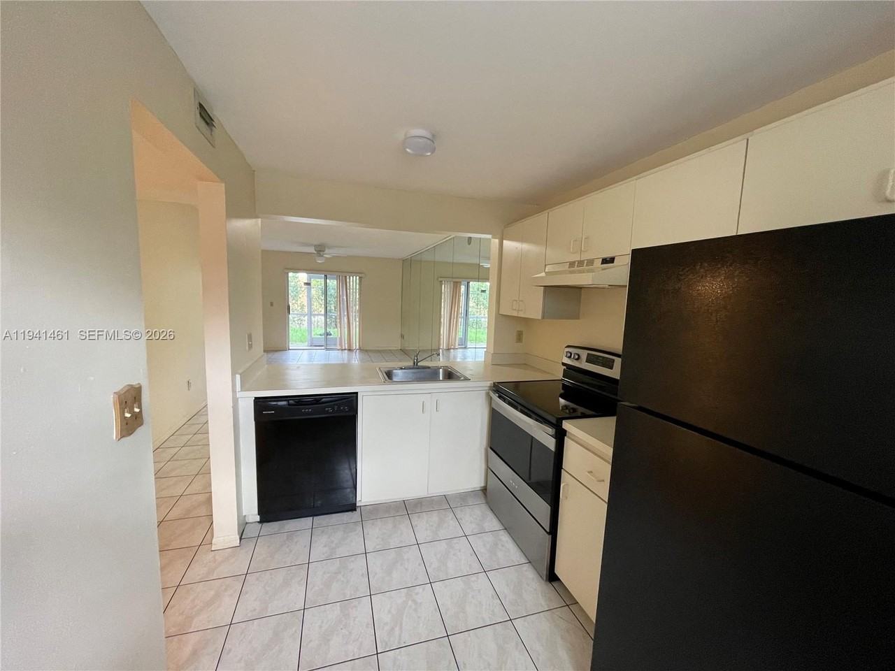 426 Ne 210th Circle Ter #426-1032 - Photo 5 of 28