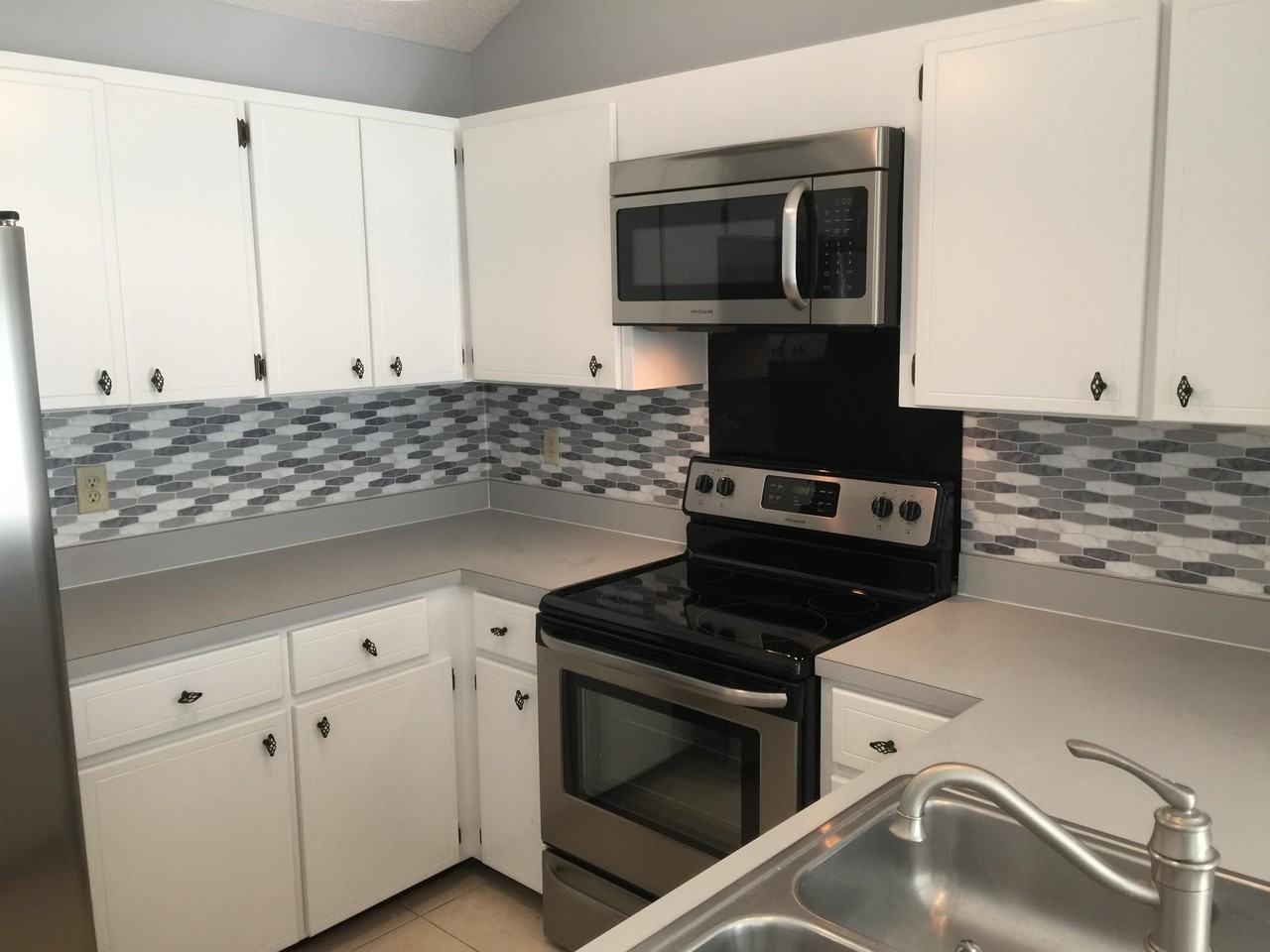 3065 Yorktown Cir #3065 - Photo 3 of 13