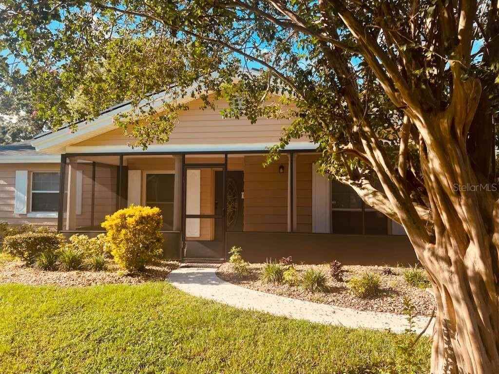 2742 Fieldstone Ct #2742 - Photo 2 of 3