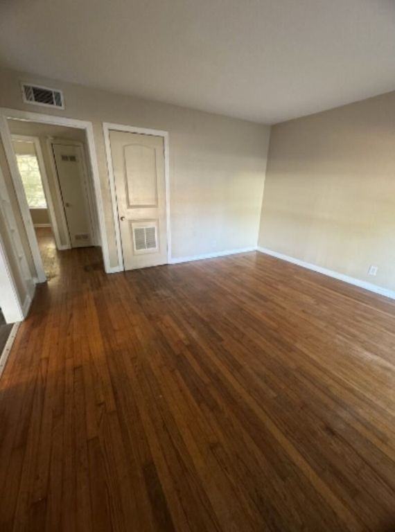 203 W North St #203A - Photo 2 of 8