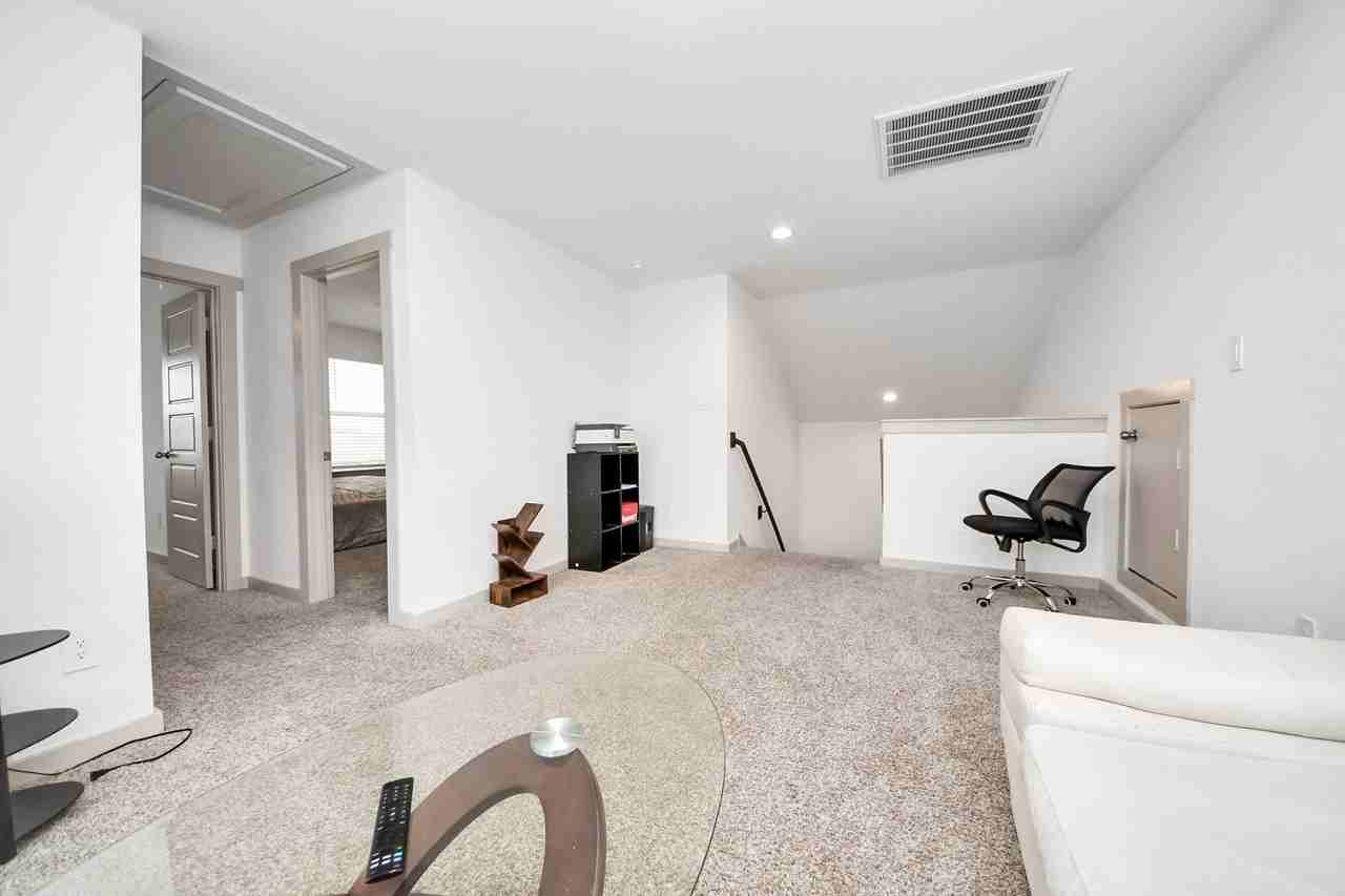 311 John House Ln #311 - Photo 4 of 48