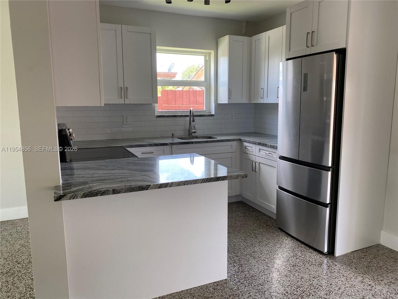 9435 Sw 39th St #9435-9435 - Photo 4 of 8