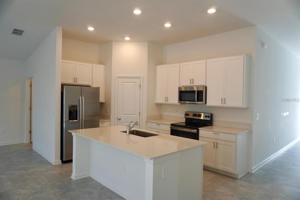 2051 Punch Bowl Ave #2051 - Photo 3 of 15