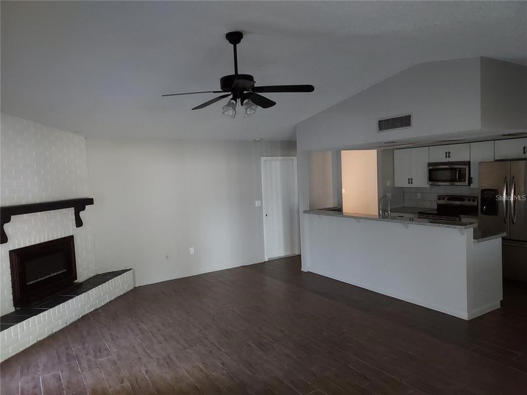 2001 Groveland Rd #2001 - Photo 5 of 23