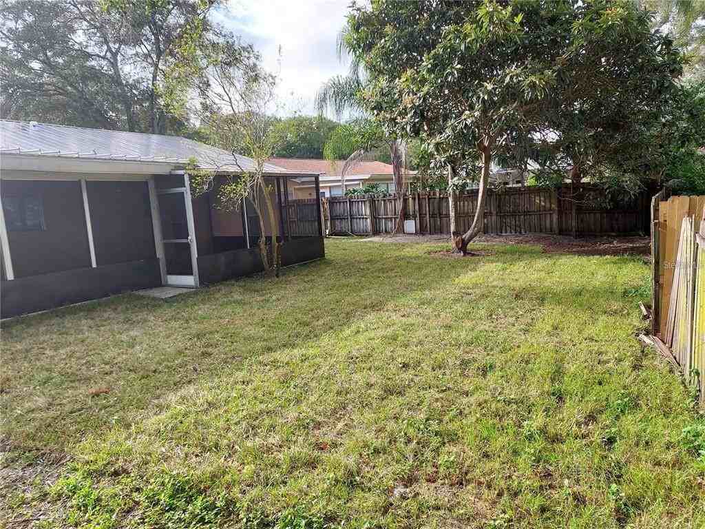 2001 Groveland Rd #2001 - Photo 6 of 23