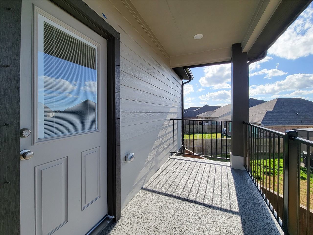 10058 Rosette Dr #10058 - Photo 3 of 37