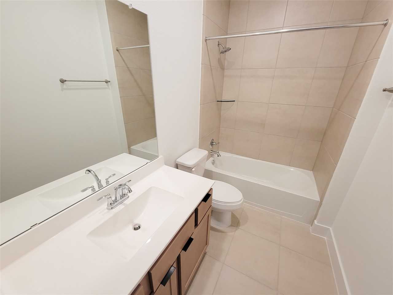 10058 Rosette Dr #10058 - Photo 7 of 37