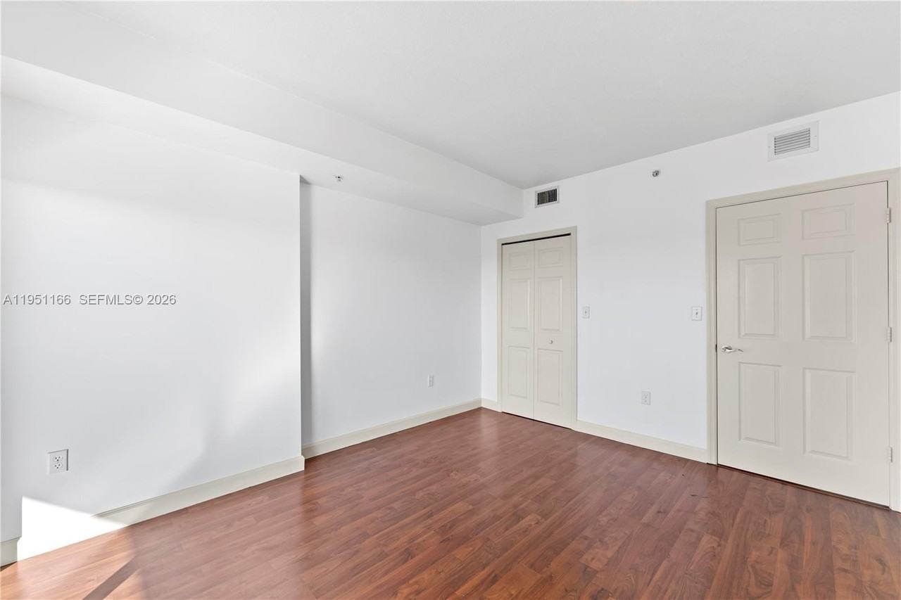 Miami Urban Acres #3410-706 - Photo 2 of 30