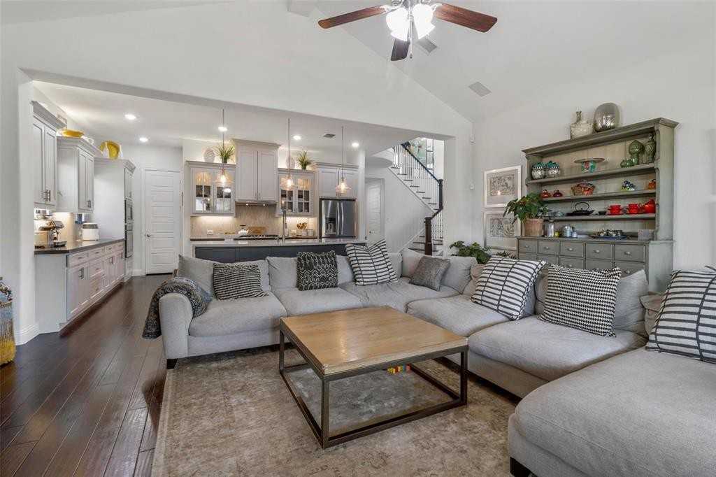 6608 Cristo Ln #6608 - Photo 4 of 40