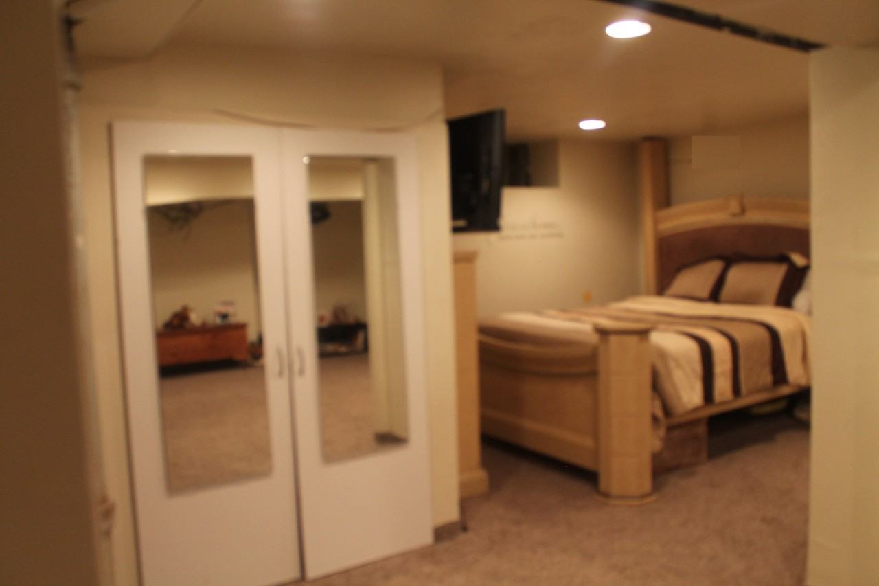 2216 Georges Ln - Photo 2 of 22