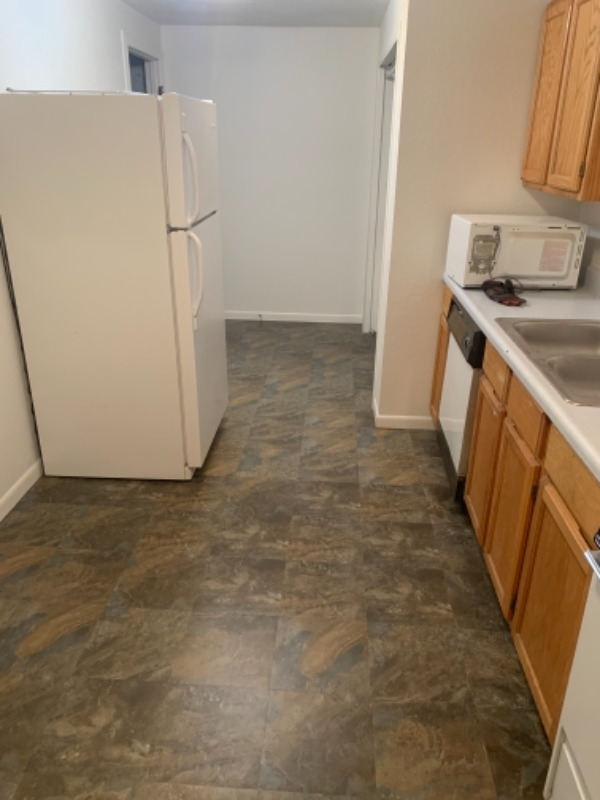 1240 Southridge Dr - Photo 6 of 19