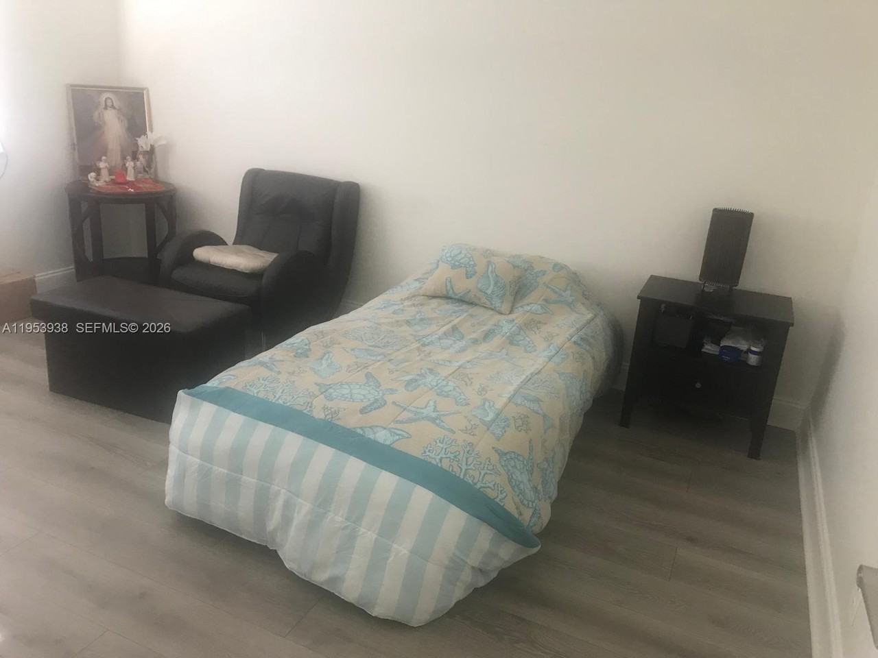 195 Lakeview Dr #195-104 - Photo 3 of 8