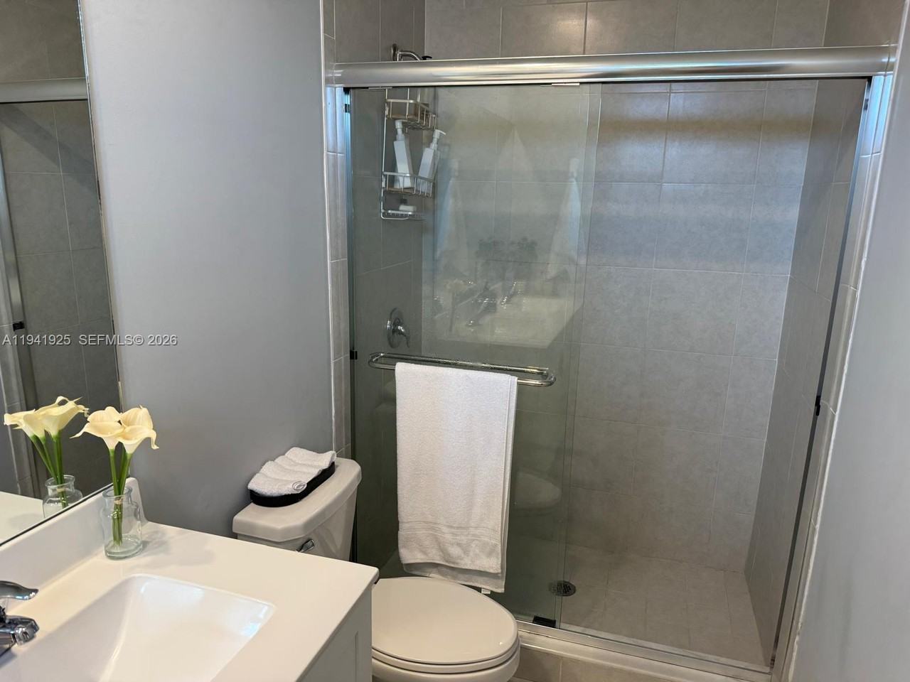 887 Ne 211th St #887 - Photo 7 of 25