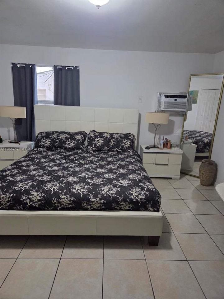 812 86th St #8121R - Photo 6 of 12