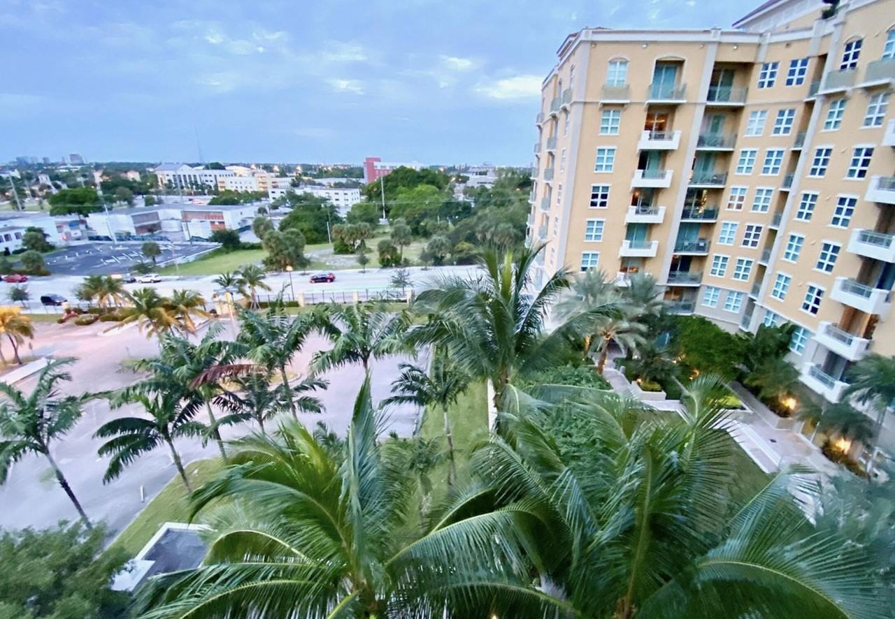 403 S Sapodilla Ave #403-618 - Photo 2 of 20