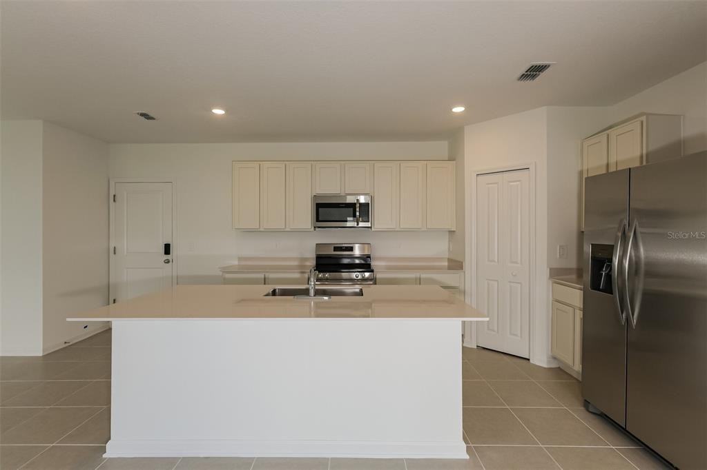 3575 Kimbrough Dr #3575 - Photo 6 of 15