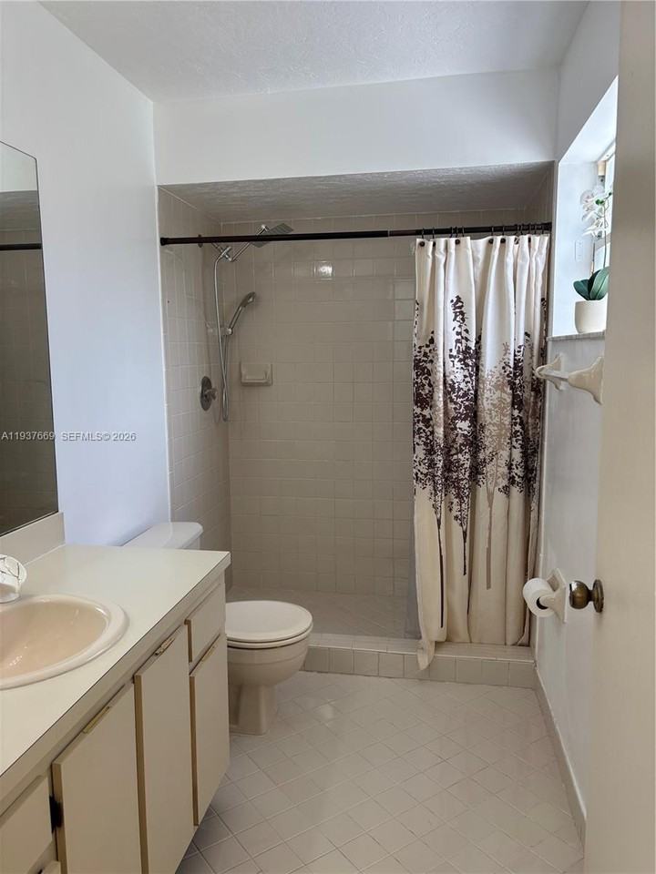 9878 Sw 223rd Ter #9878 - Photo 2 of 5