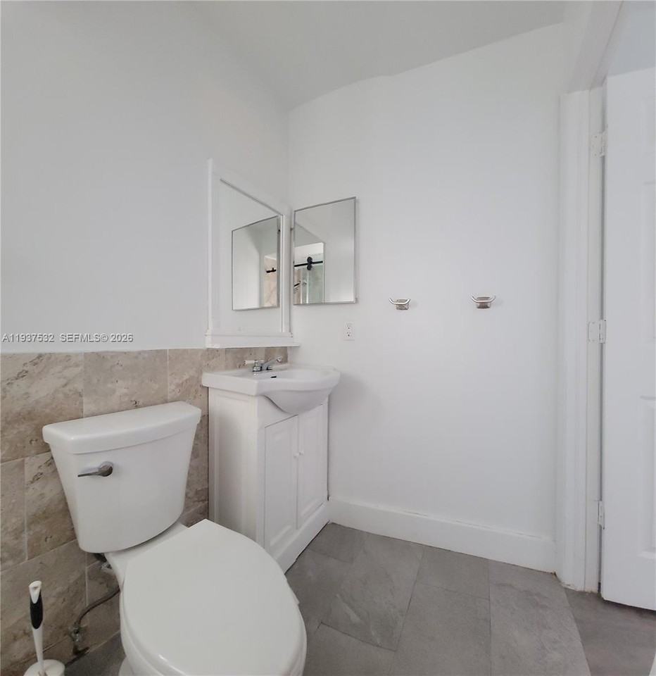 22225 Sw 100th Ave #22225 - Photo 3 of 42