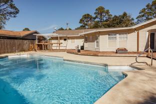 410 Tanglewood Dr #410 - Photo 1 of 1