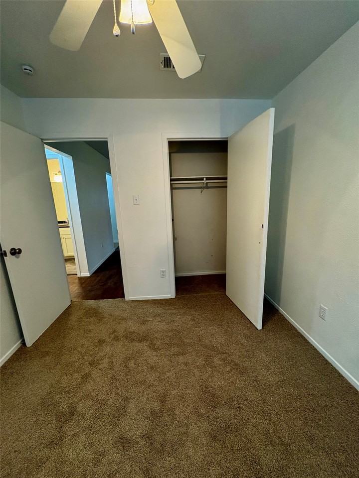 6200 Woodhue Dr #6200 - Photo 7 of 20