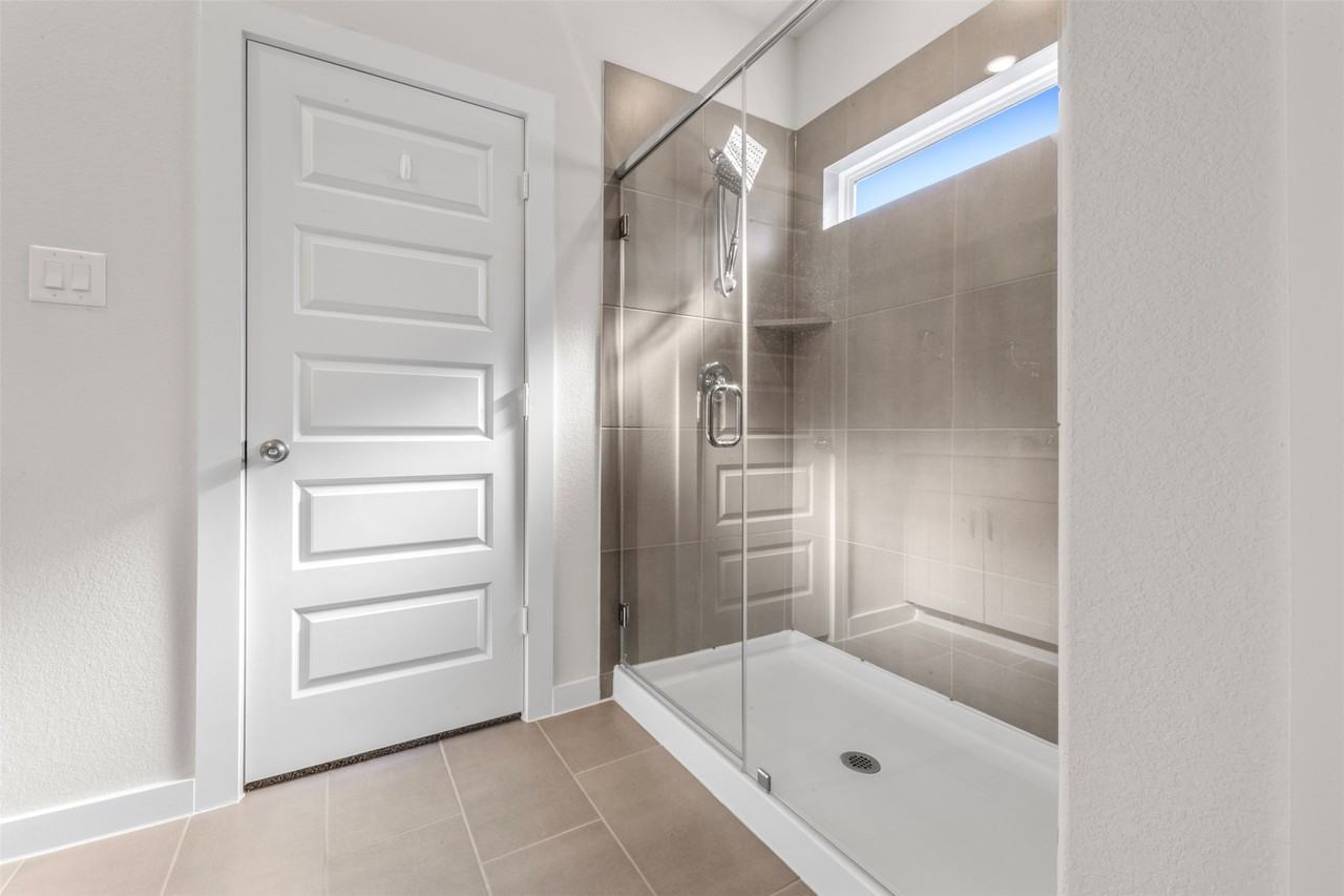 38746 Yellowstone Dr #38746 - Photo 7 of 43