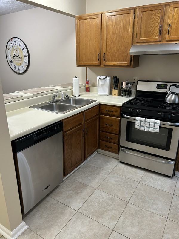 1591 Springleaf Pt Se - Photo 3 of 15