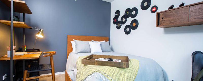 158 W Superior St - Photo 4 of 11