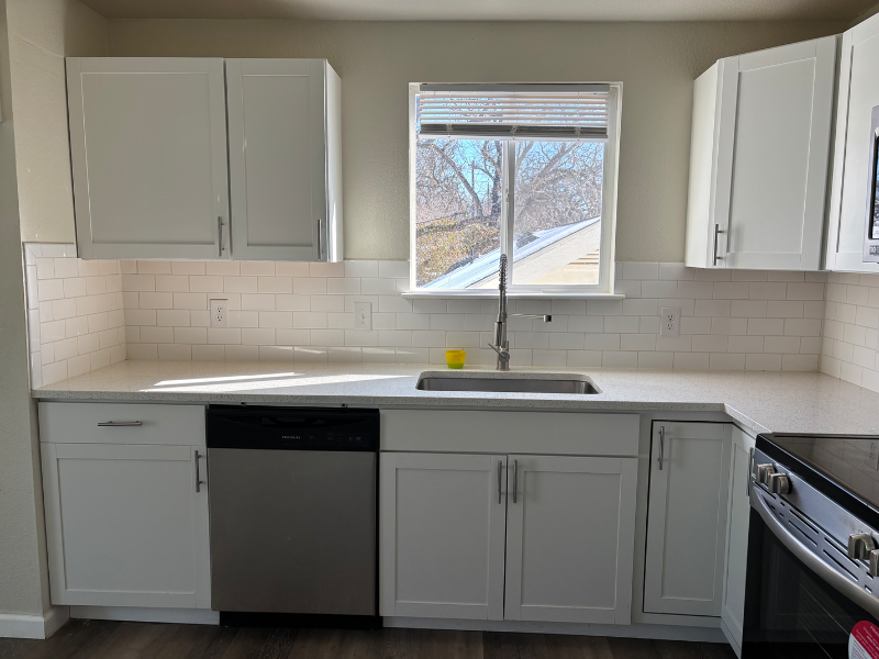 3725 Avenue N #B - Photo 3 of 10