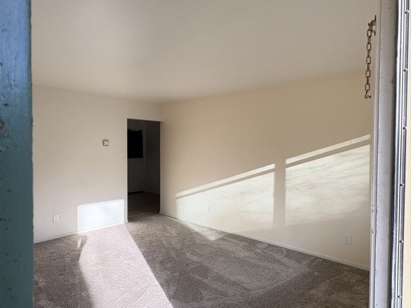 3075 Miles Way - Photo 3 of 21