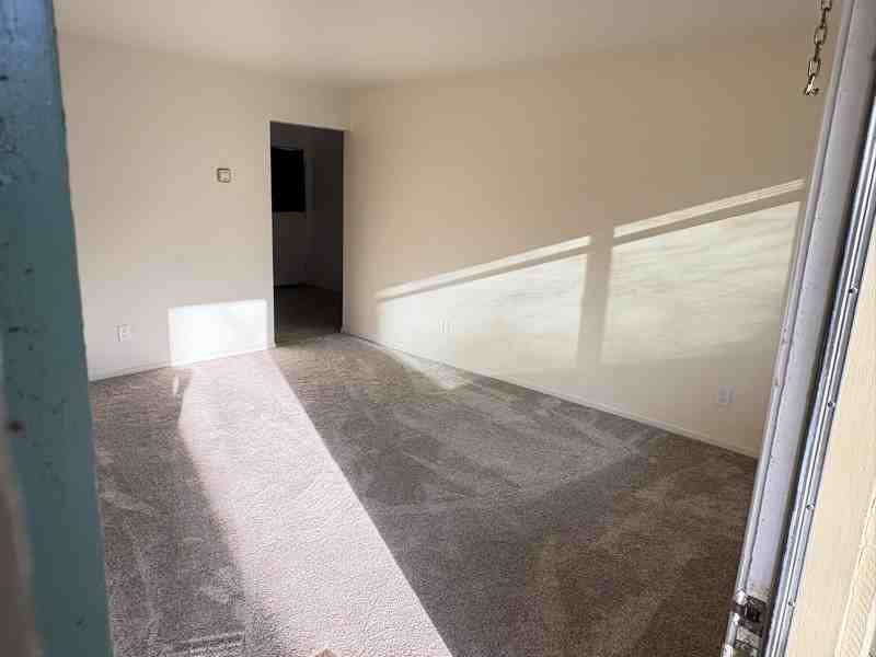 3075 Miles Way - Photo 4 of 21