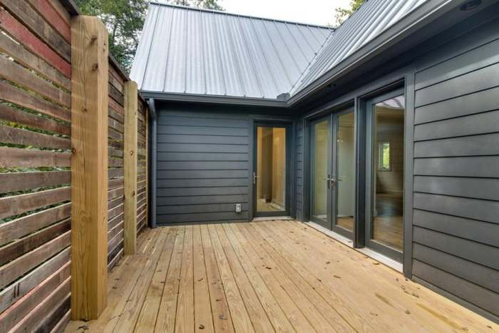 1418 Shelby Ave - Photo 3 of 18