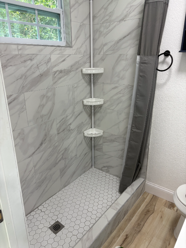 710 E Crenshaw St #5 - Photo 4 of 5