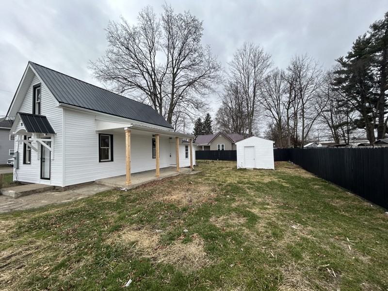 9 W Walnut St - Photo 2 of 7