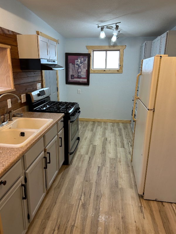 757 Eastern Ave - Photo 5 of 11