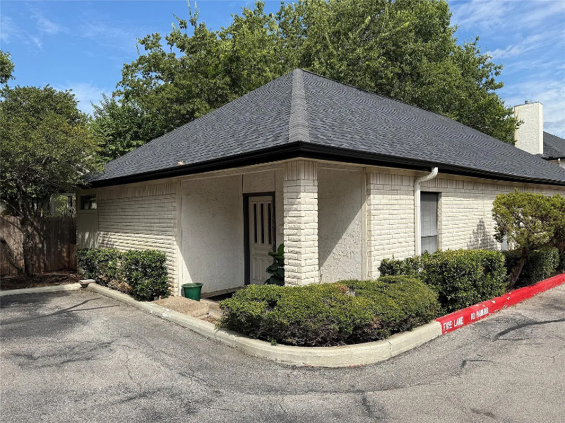 1307 Kinney Ave #133 - Photo 3 of 19