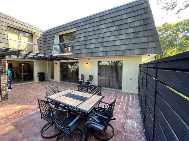 118 1st Terrace - Photo 2 of 8