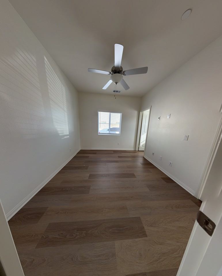 N Lassen Ave #1 - Photo 6 of 9