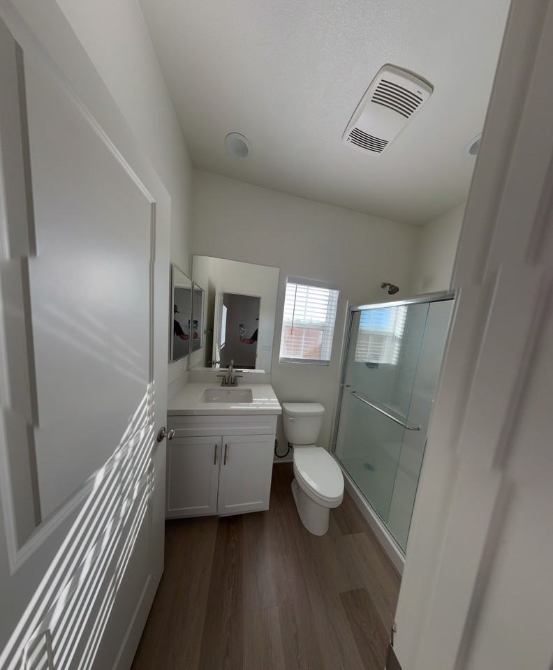 N Lassen Ave #1 - Photo 7 of 9