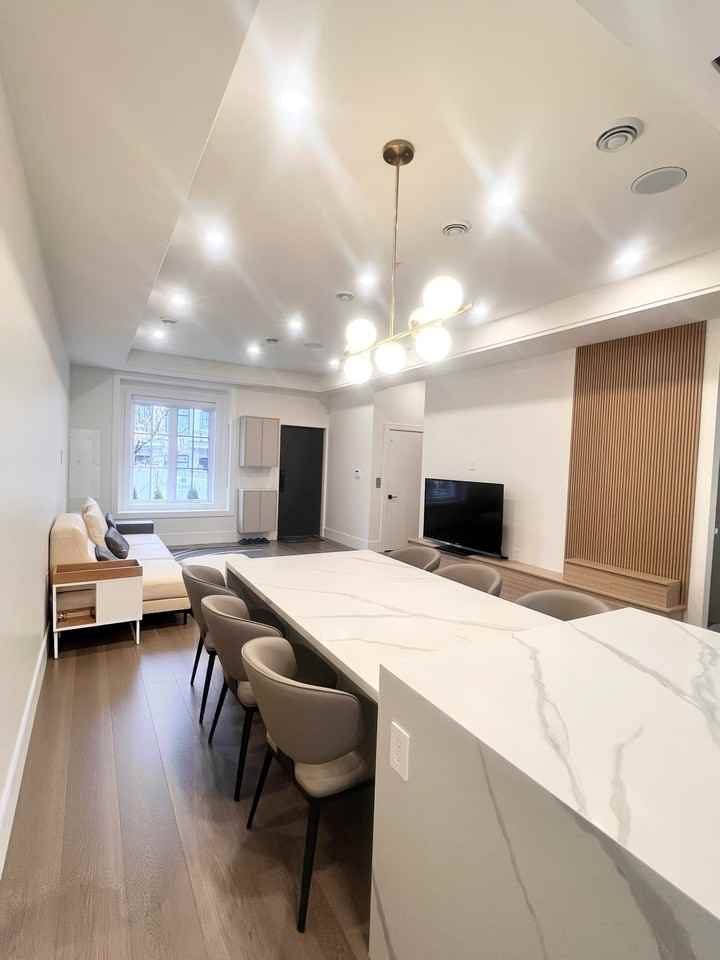 1505 West 61st Avenue - Photo 5 of 38