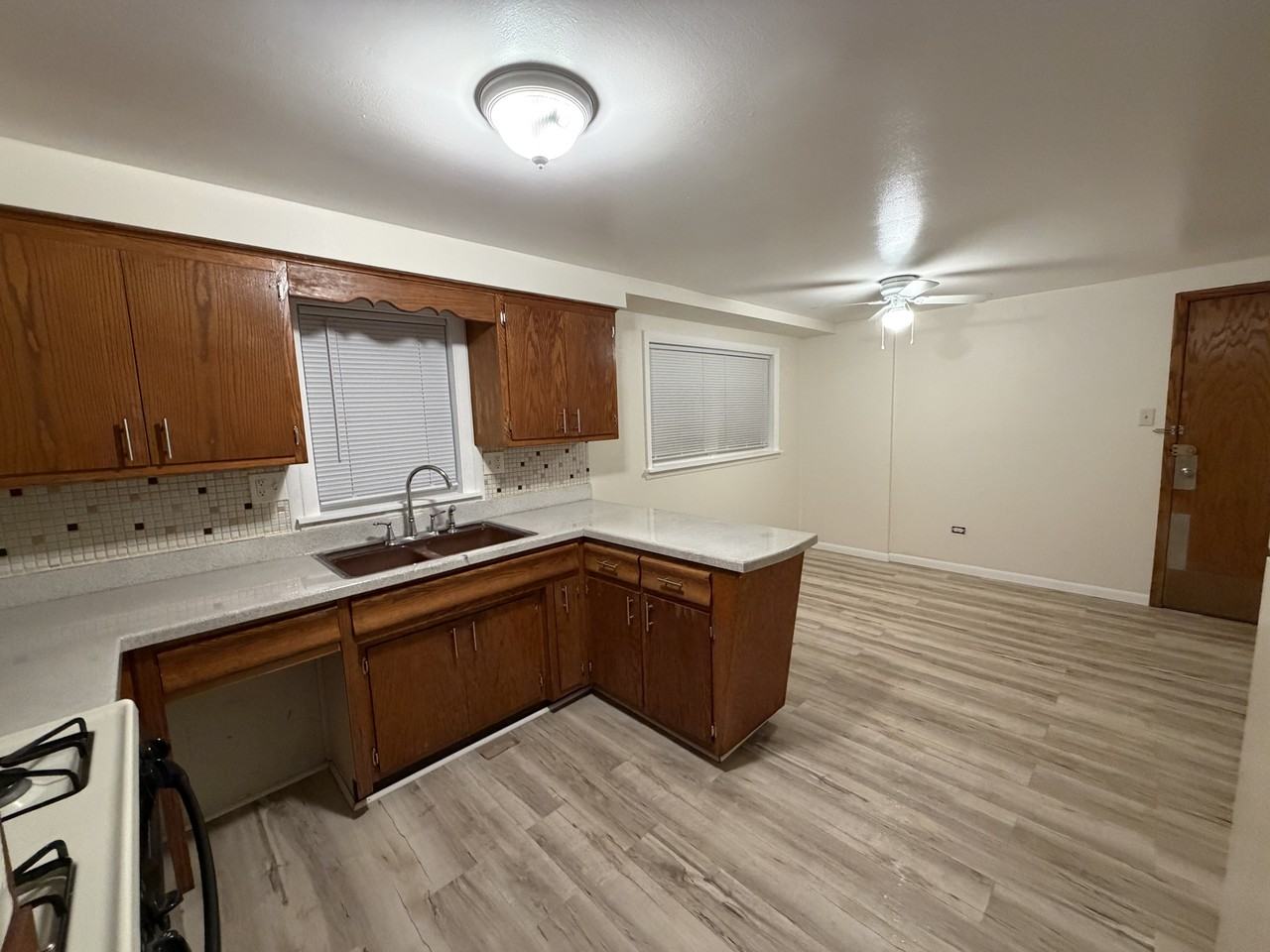 6835 W 79th St #1 - Photo 3 of 10